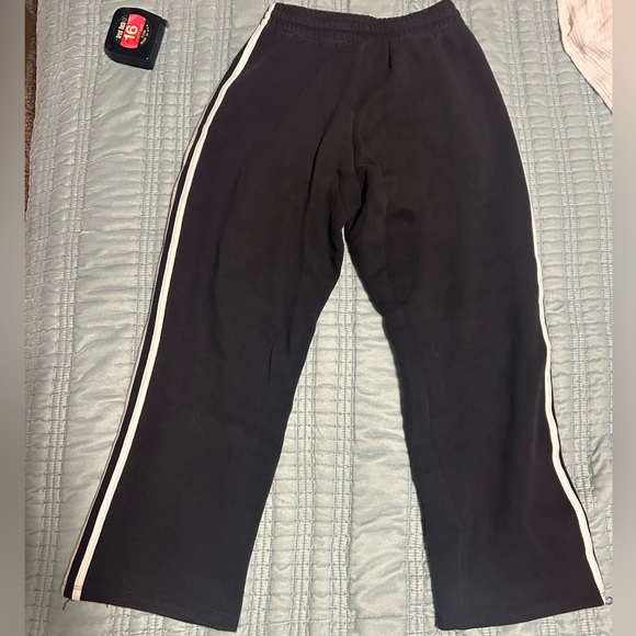 Adidas Kids Black Sweat Pants w/ Drawstring and pockets - size xs - Picture 2 of 10